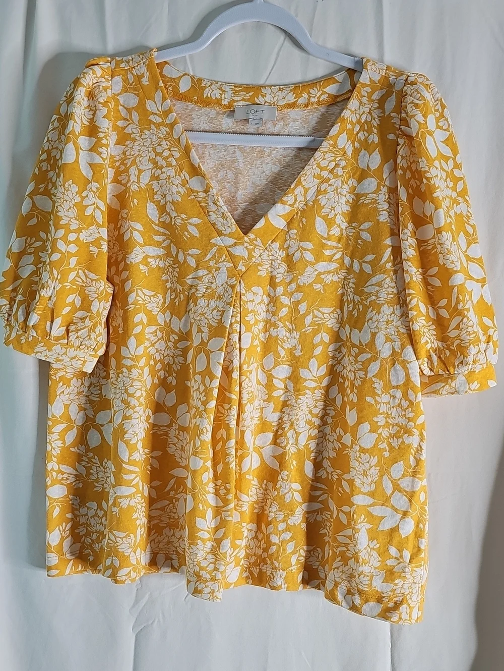 LOFT Yellow Floral V-Neck Puff Sleeve Top